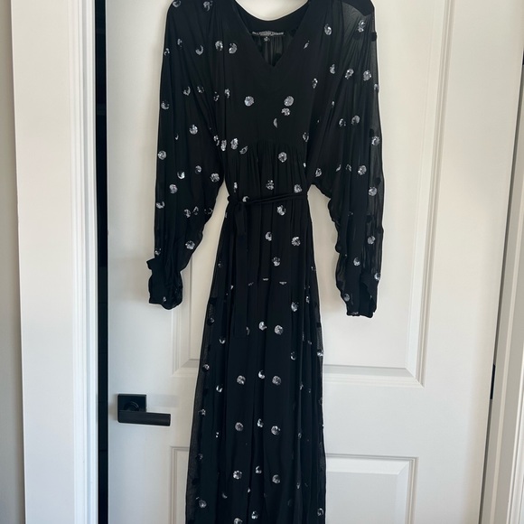 J. Peterman Dresses & Skirts - J. Peterman Elegant Black Dress with Silver Accents